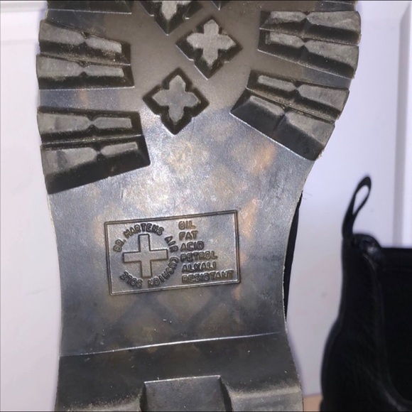 Pebbled Leather Dr. Martens Boots - Picture 5 of 5